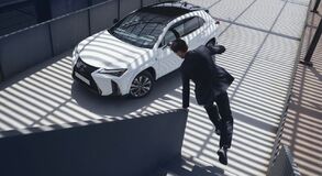 Lexus UX 2023